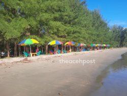 Pesona Pantai Ujong Manggeng dan Sensasi Gelombang Tujuh