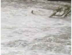 Lima Santri Terseret Air Bah di Pemandian Brayeun, Empat Masih Hilang