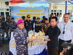 TNI AL Lhokseumawe Serahkan Tersangka dan Barang Bukti Sabu 45 Kg kepada Polres