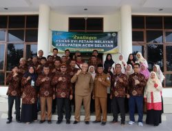 Asisten I Lepas Kontingen Penas XVI Petani Nelayan Kabupaten Aceh Selatan