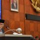 Asisten Pemerintahan, Keistimewaan dan Kesejahteraan Rakyat Sekda Aceh, Azwardi AP, M.Si, saat menyampaikan sambutan pada Paripurna DPR Aceh Tahun 2023 dengan agenda, Penetapan Judul Rancangan Qanun Prolega Prioritas Tahun 2024